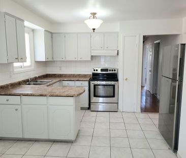 For Lease - 13 Tolton Drive, Brampton, Ontario - Photo 5