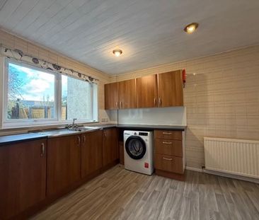 2 bedroom semi-detached house to rent - Photo 5