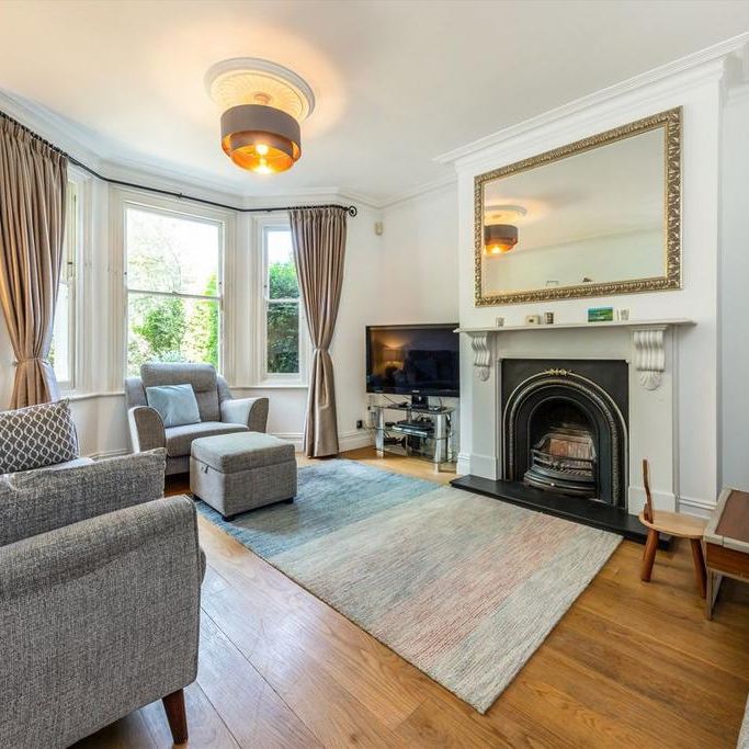 5 bedroom house to rent - Photo 1