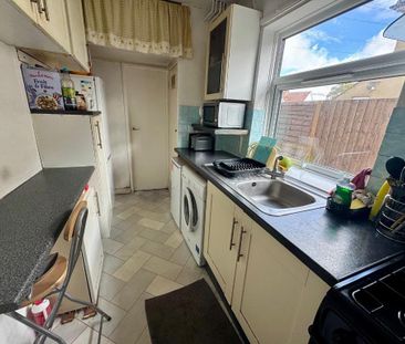 House share to rent - Photo 1