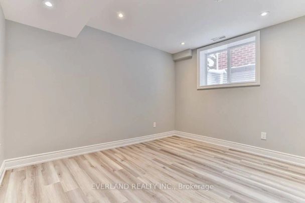 Detached Home For Lease | N9246525 - Photo 1