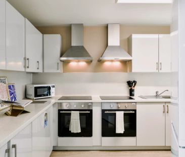 Classic Shared Apartment - Photo 6