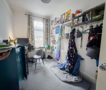 1 bedroom in a house share to rent - Photo 4