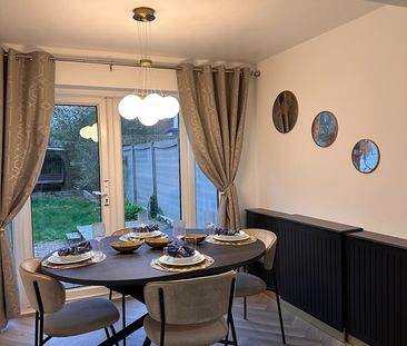4 Bed Semi-Detached House, Cumbrian Gardens, NW2 - Photo 5