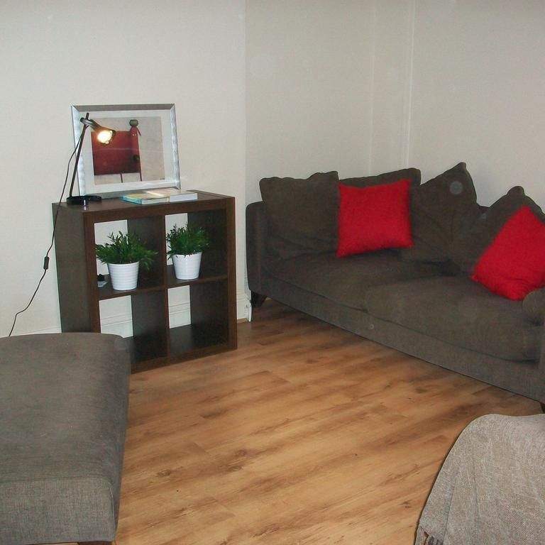 5 bedroom terraced house to rent - Photo 1
