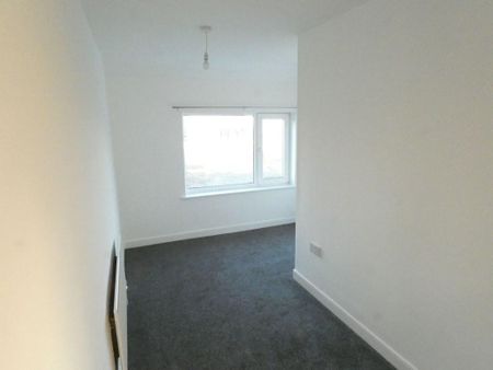 2 bed terraced house to rent in NE63 - Photo 4