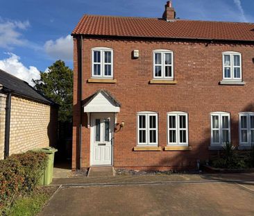 3 bedroom end of terrace house to rent - Photo 2