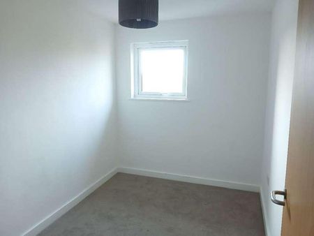 Queen Square, Station Road, Morecambe, LA4 - Photo 3