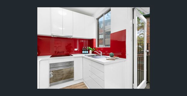 FULLY FURNISHED STYLISH 2 BEDROOMS APARTMENT - Photo 1