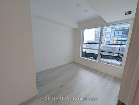 120 Broadway Avenue #508N - Photo 4