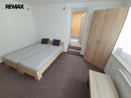 Pronájem bytu 1+1 v osobním vlastnictví 32 m², Znojmo - Photo 5