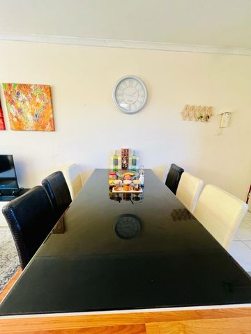 Kingsford - Photo 2