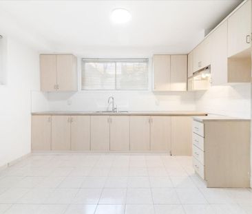 1685 Boul. Desmarchais - Photo 4