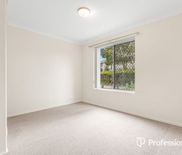 LOW MAINTENANCE VILLA - GREAT LOCATION! - Photo 2