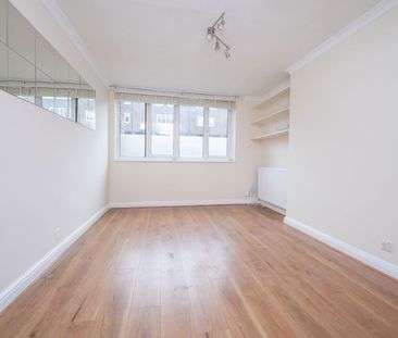 Dowdeswell Close, London, SW15 - Photo 1