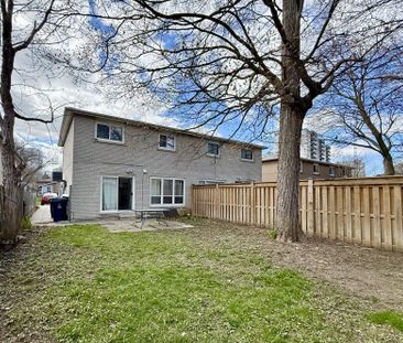 For Lease - 17 Regatta Crescent Unit# Back Unit, Toronto, Ontario - Photo 4