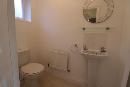 2 bedroom terraced house to rent - Photo 5
