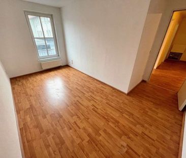 Renovierungsbed&uuml;rftige 3 Zimmer Wohnung mit Balkon in Berlin-B... - Foto 1