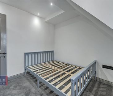 3 bedroom end of terrace house to rent - Photo 4