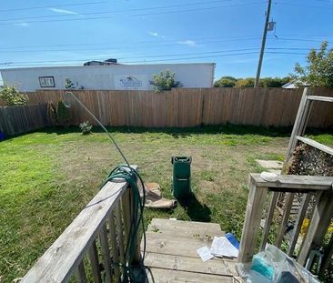 790 Newmarket Lane - 3 bed, 2.5 bath - LEASE FOR NOV 1 FOR A FREE I... - Photo 4