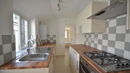 3 bedroom property to rent - Photo 4