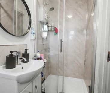 1 Bedroom House / Flat Share to let - Photo 5