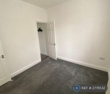 1 bedroom semi-detached house to rent - Photo 4