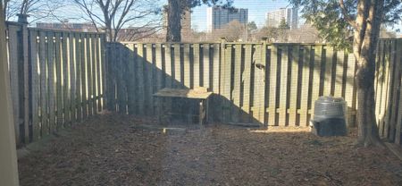 For Lease - 270 Timberbank Main & 2nd Boulevard Unit# 132, Toronto, Ontario - Photo 2