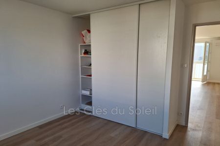 Location appartement 3 pièces 61 m² Toulon - Photo 5