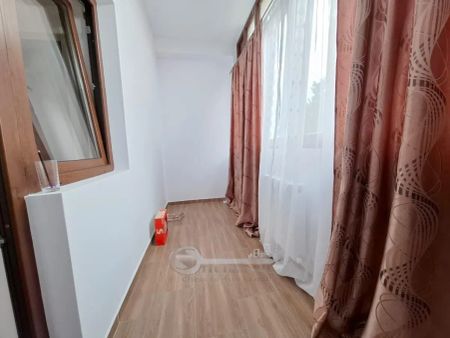 Apartament 3 camere decomandat, capat Cug Valea Adanca, bloc 2022, etaj 1, baie cu geam, parcare privata, liber - Fotografie 5