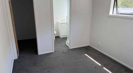 4 Bedrooms in Stokes Valley - Photo 3