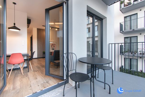 ul.Lwowska, Stare Podgórze,garderoba, klimatyzacja - Zdjęcie 1