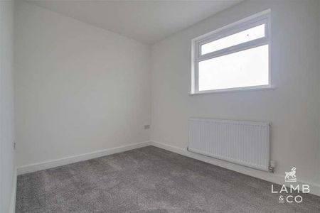 Meadow Way, Clacton-on-sea, CO15 - Photo 2