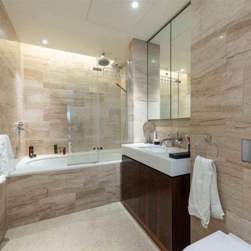 A luxurious 1 bedroom apartment with leisure facilities - Photo 1