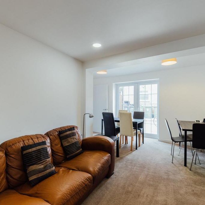 1 bedroom in a house share to rent - Photo 1