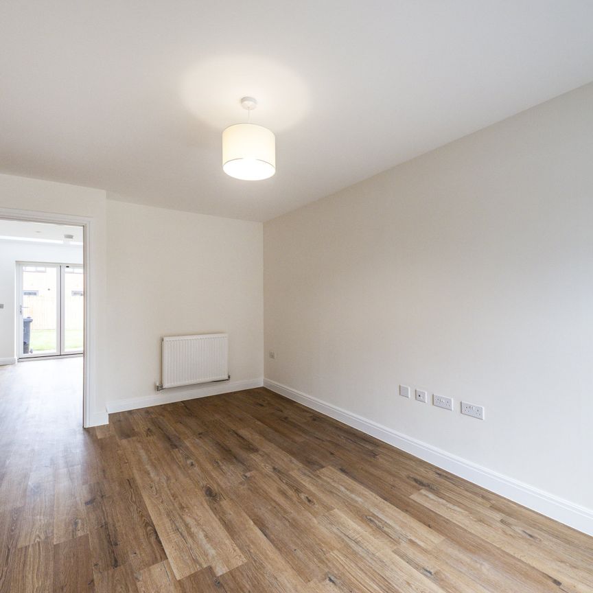 Tatterpool Close, Solihull, Shirley - Photo 1