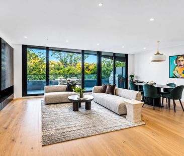 The masterpiece of uncompromising luxury brand new home - Photo 1