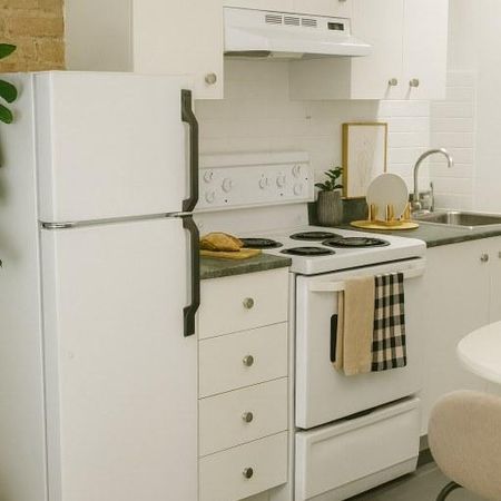 🏙️ Beau 3 ½ centre-ville – Montréal - Photo 4