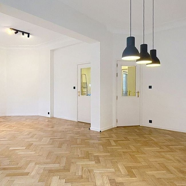 Appartement te huur in Elsene voor € 1.200 met 1 slaapkamer - Photo 1