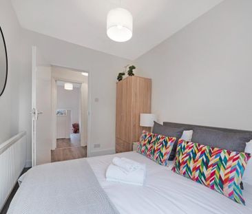 3 bedroom apartment to rent - Photo 5