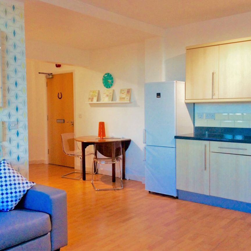 2 bed Apartment for Rent - Photo 1