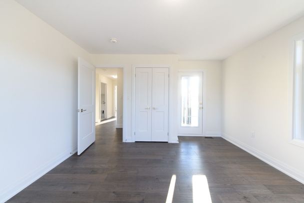 For Lease - 45 Joanne Crescent, Wasaga Beach, Ontario - Photo 1