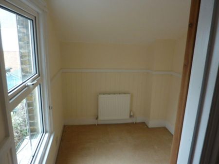 2 bedroom terraced house to rent - Photo 3
