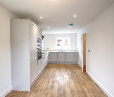 3 bedroom detached house to rent - Photo 5