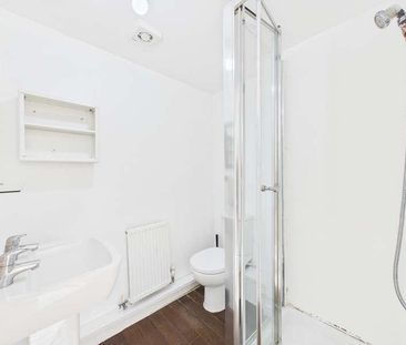 Scholars Rise, Stokenchurch, Buckinghamshire, HP14 - Photo 2