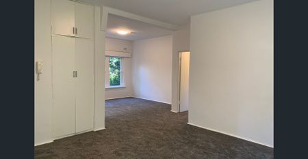 UPDATED TWO BEDROOM APARTMENT - BLOCK ON WATER'S EDGE - Photo 3