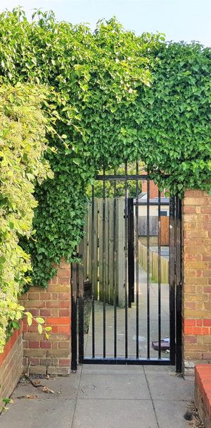 Victoria Street - Photo 2