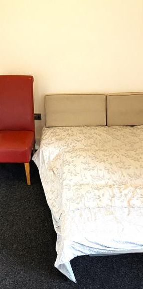 4 bedroom house share to rent - Photo 2