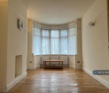 3 bedroom end of terrace house to rent - Photo 1