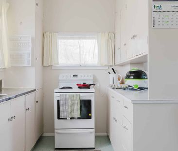 Walk to town - Photo 2